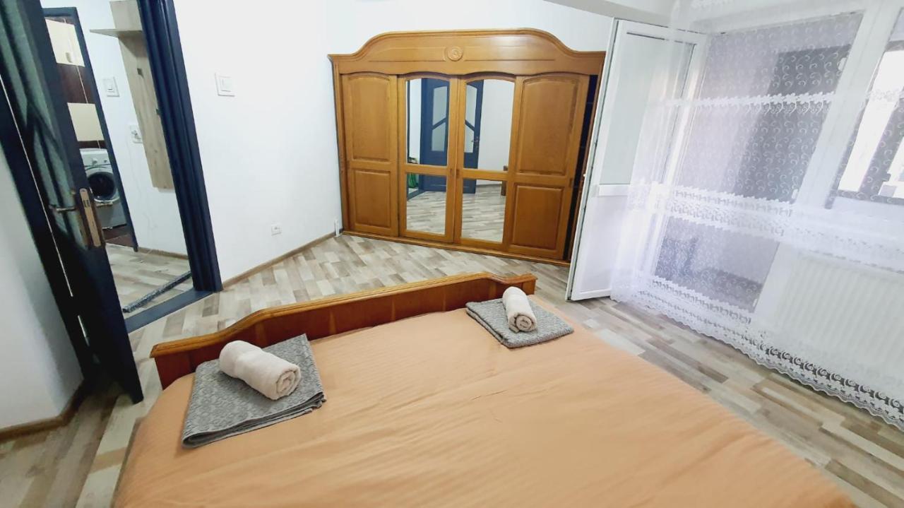 Apartament Apartament Radoi Drobeta Turnu Severin Zewnętrze zdjęcie